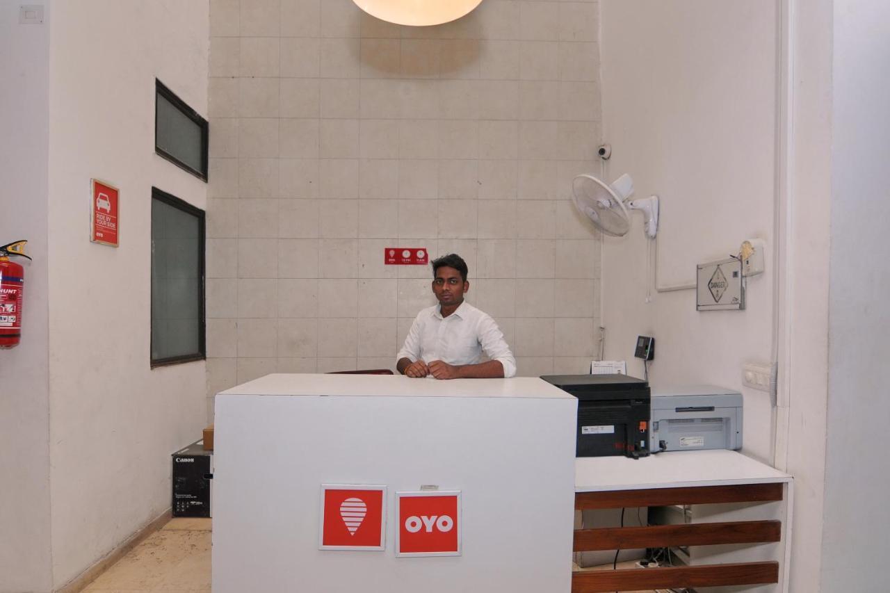 Aparthotel Oyo Flagship 591 Safdarjung Enclave Neu-Delhi Exterior foto